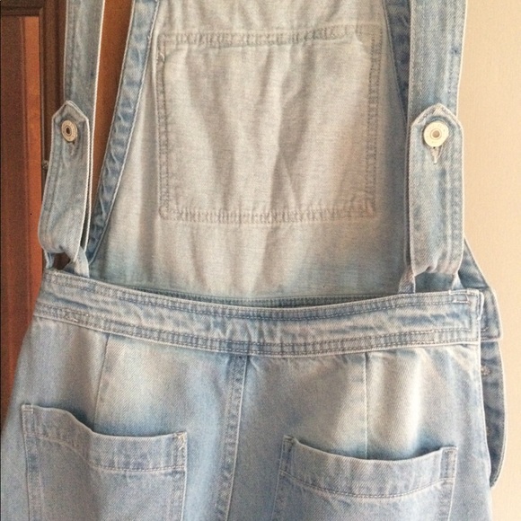 Jeans never wore - Picture 3 of 5